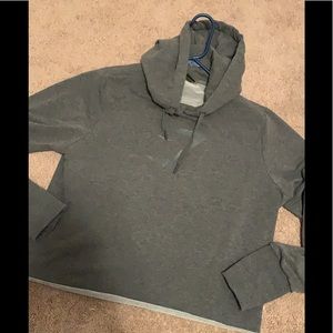 XL Gymshark cutaway crop